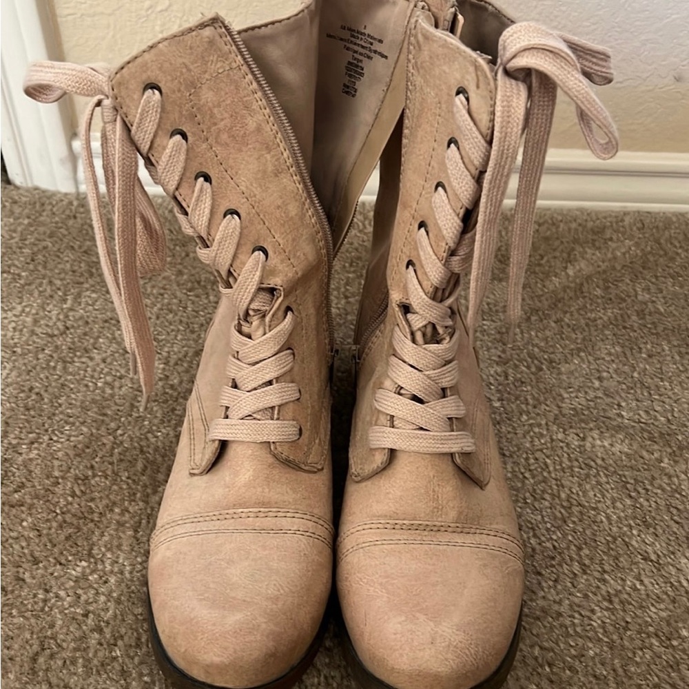 Target boots - Picture 2 of 2
